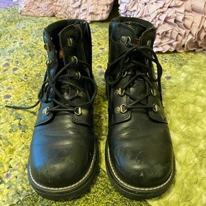 Ladies Harley Lace up boots.